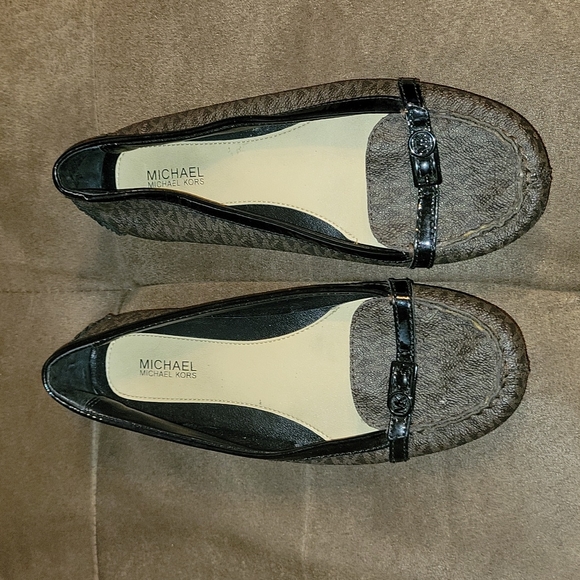 Michael Kors Flats - Picture 1 of 6